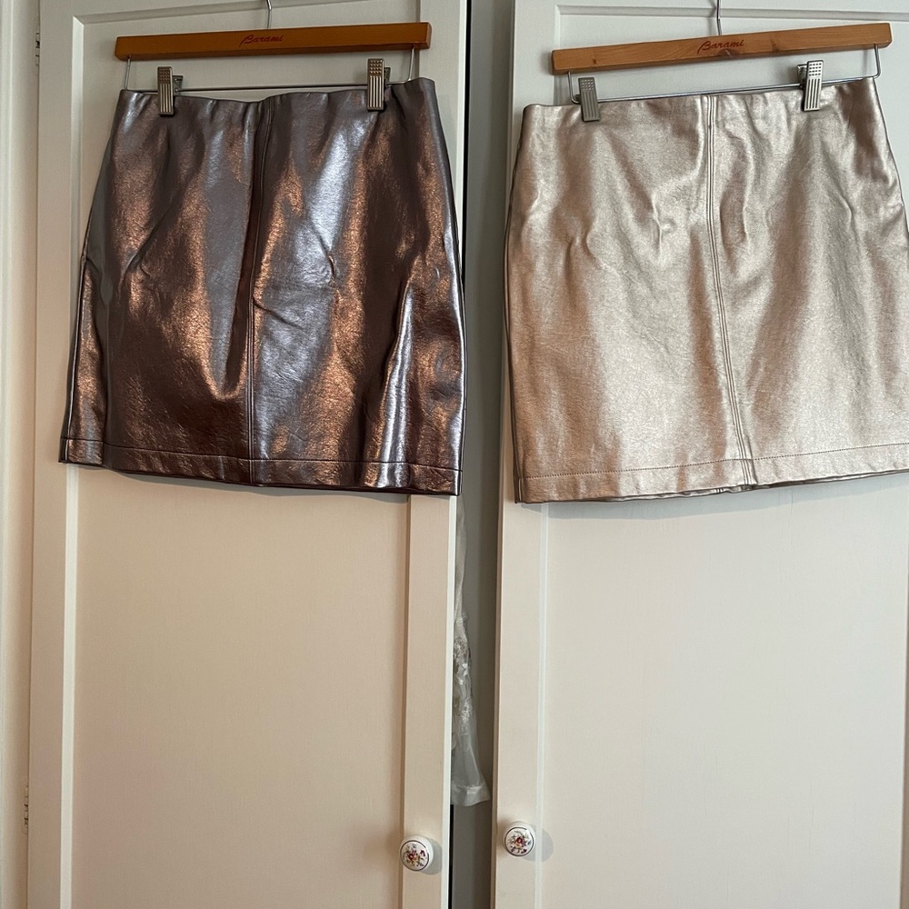 Hollister Metallic Silver and Bronze Mini Skirt Set Size M